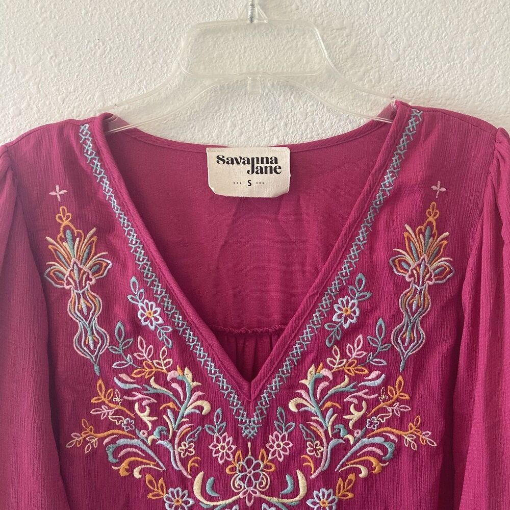 Savanna Jane Tunic Top Women's Small Magenta Embroidered Bell Sleeve Boho - Picture 3 of 16